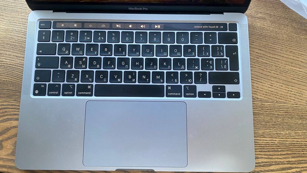 MacBook Pro 13 M1 8/256 2020 Space Gray