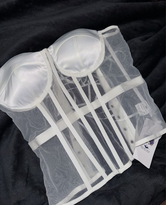 Абсолютно новий корсет