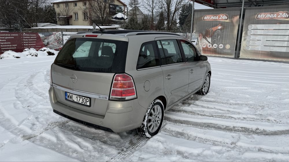 Opel Zafira Cosmo 1.9CDTI 150KM 7 osób półskory panorama navi