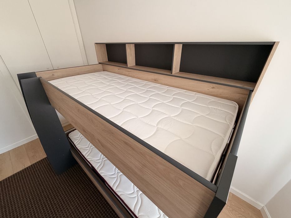 Beliche com 2 colchões