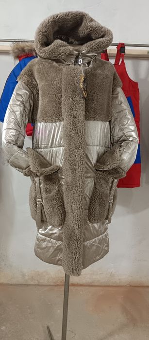Зимовий жіночій пуховик. Пуховик, пальто, куртка.