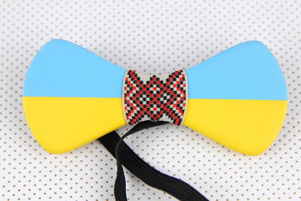 Бабочка с национальной символикой Украины. Ручная работа.