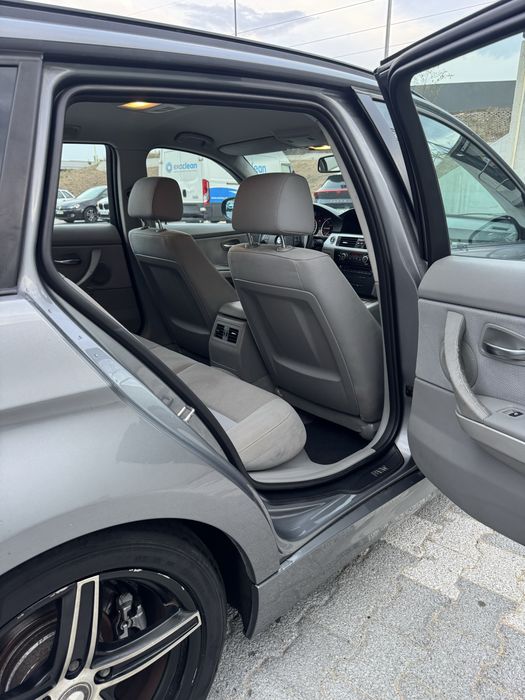 BMW 318d  ano 2012
