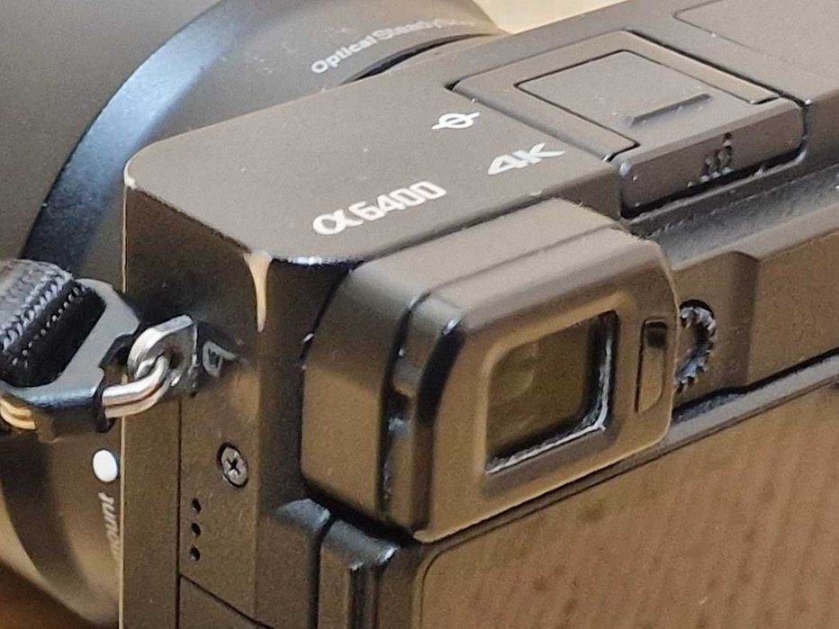 Бездзеркальний фотоапарат Sony Alpha A6400 Kit E 18-135mm f/3.5-5.6OSS