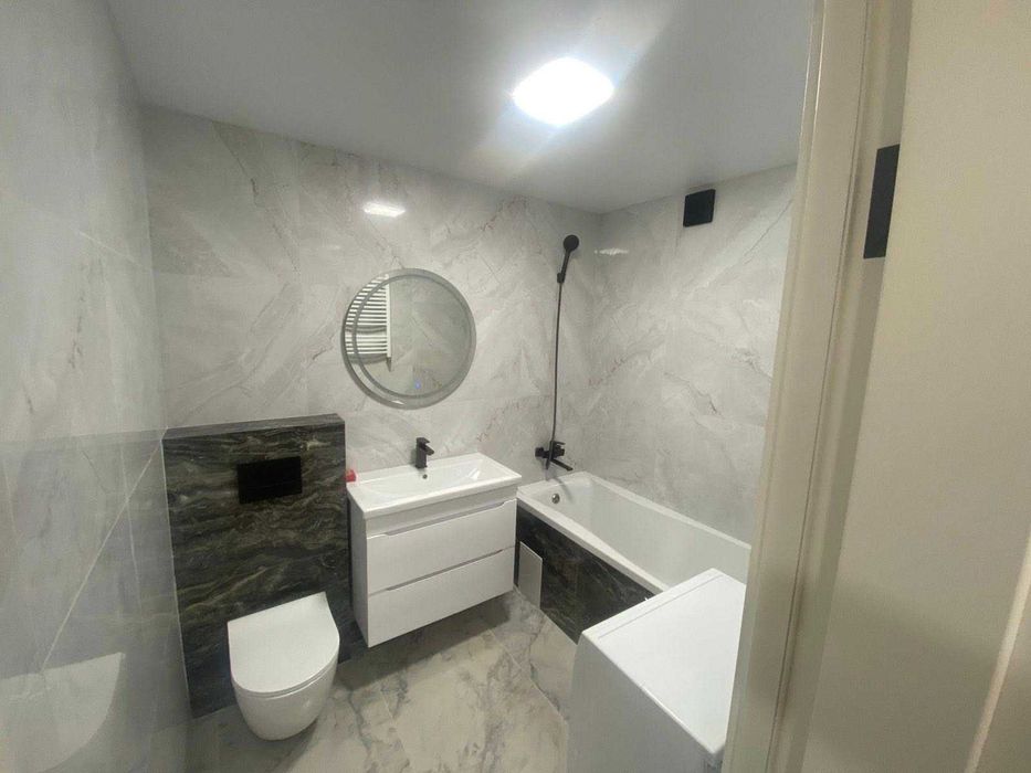 Продаж 2 км квартири на Злуки