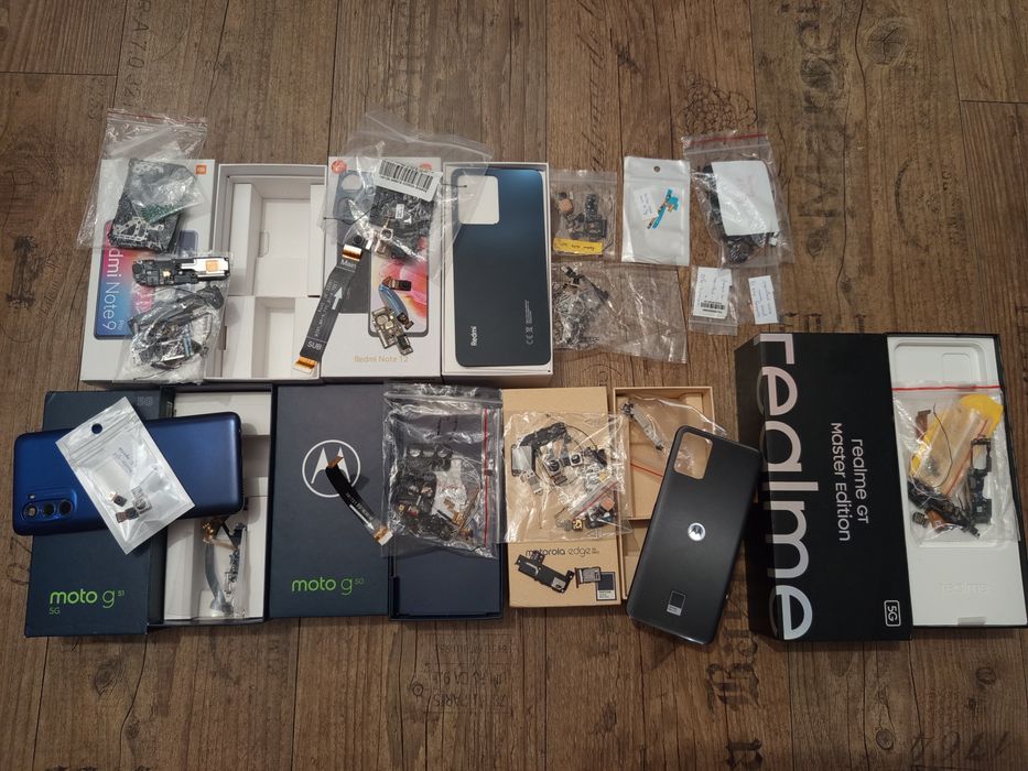 Części do telefonów z pudełkami