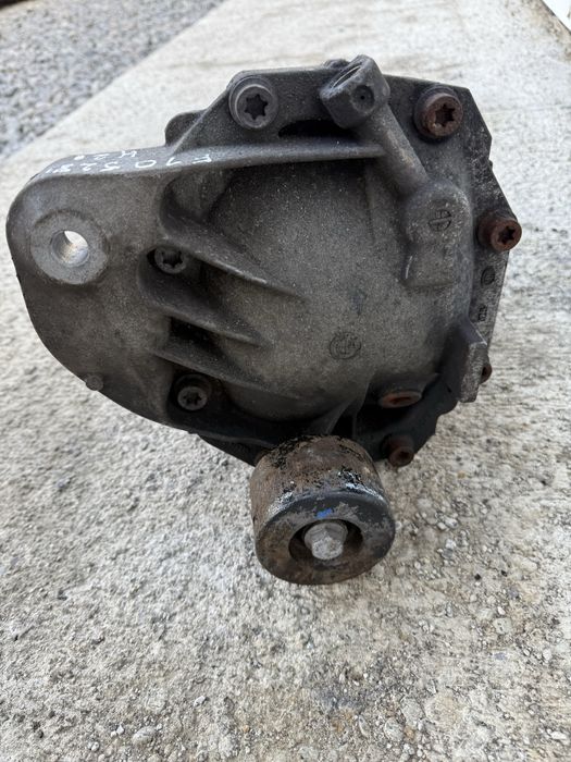 Бмв ф10 528і н20 задній редуктор 3.23