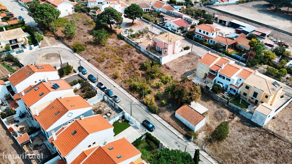Terreno para construção em Alfarim - Sesimbra
