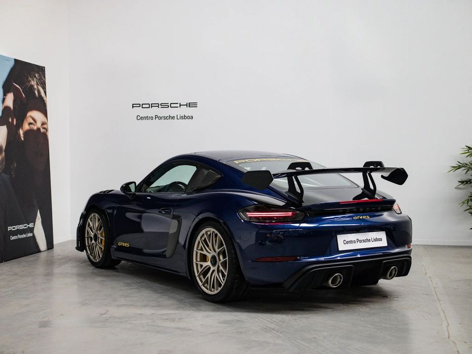 Porsche 718 Cayman GT4 RS