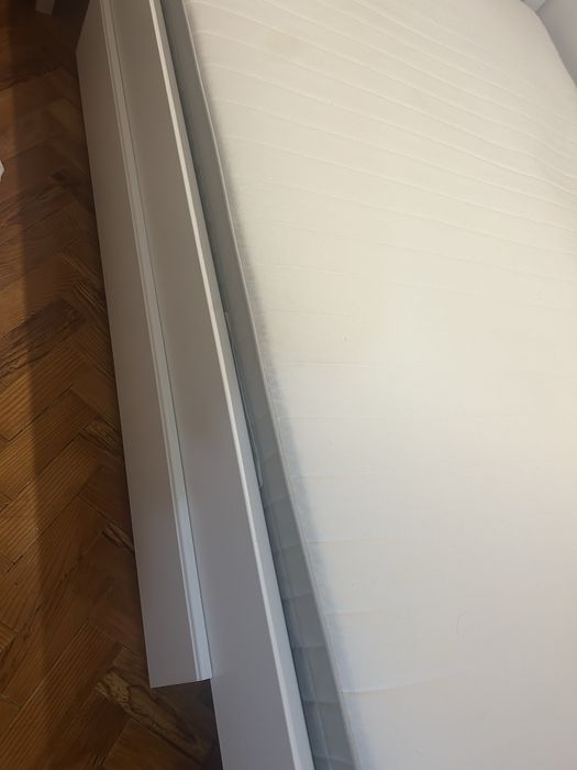 Cama casal ikea com 3 gavetas e colchao