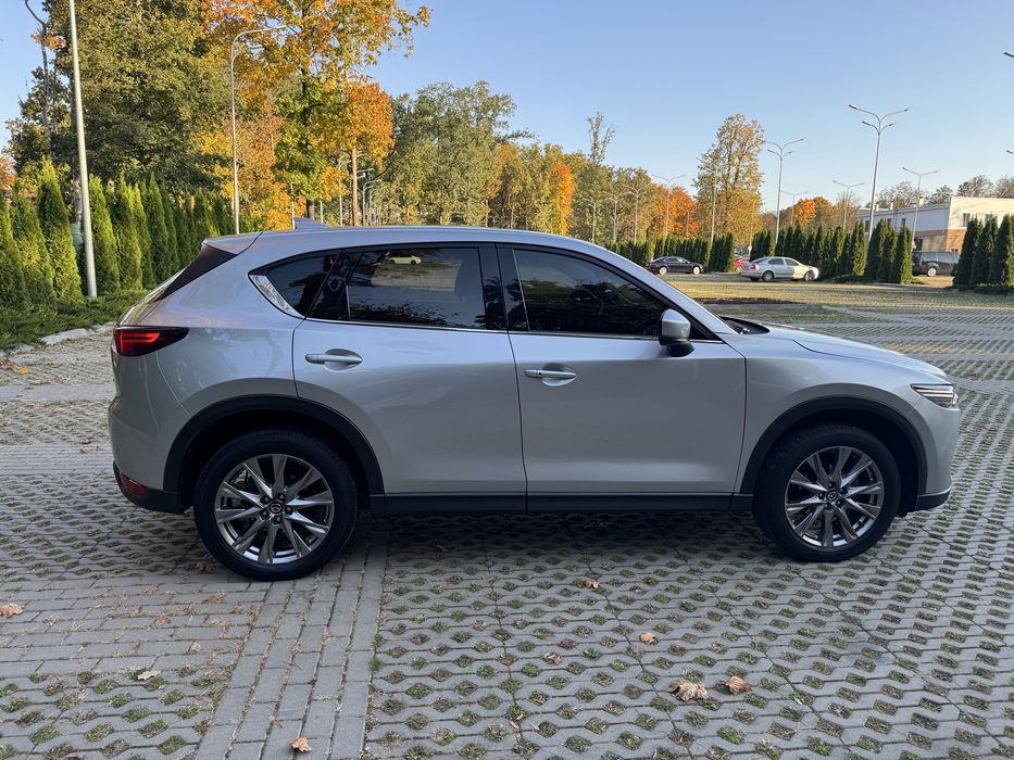 Продам Mazda CX-5 2020