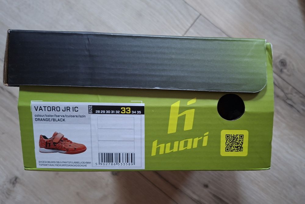 4. Halówki, buty halowe marki Huari model vatoro jr ic, rozm. 33