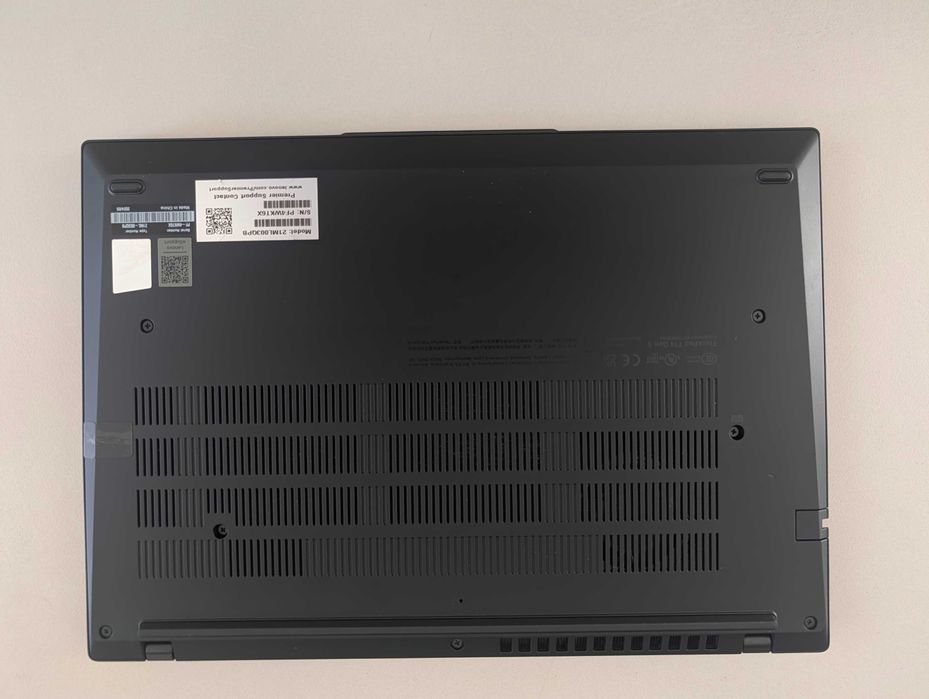 Lenovo ThinkPad T14 Ultra 7-155U/64GB/1TB/Win11P