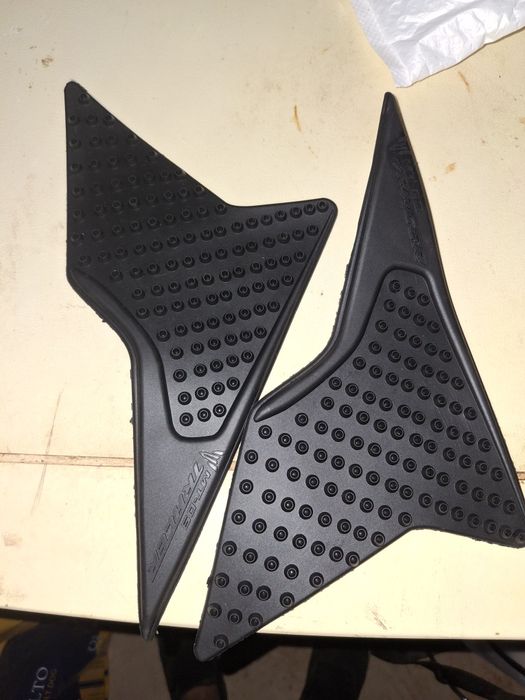 Protecção de depósito yamaha tracer/mt