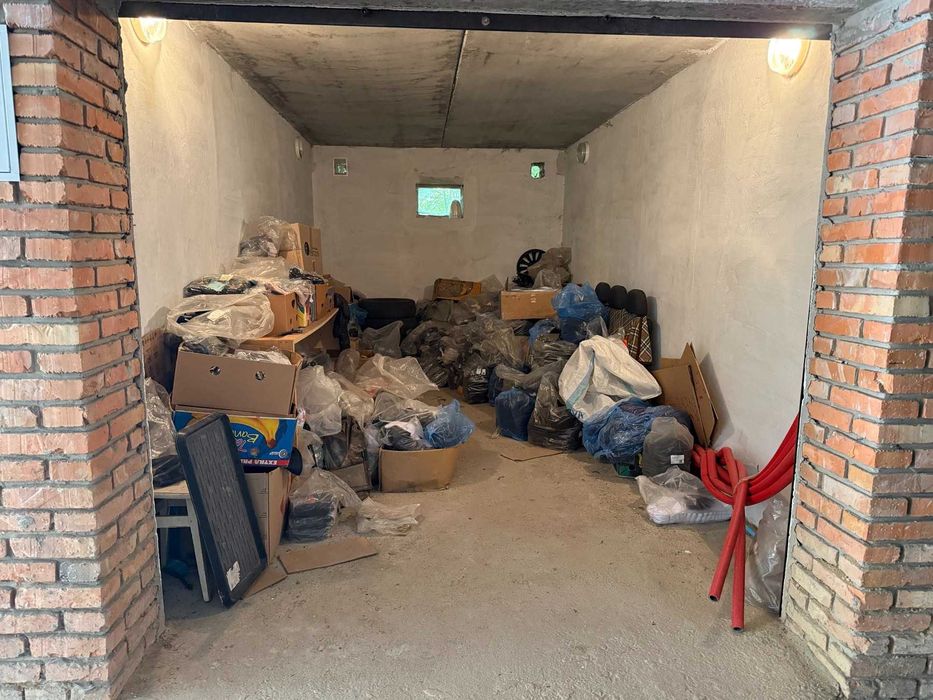 Гараж 17,5 м² на вул. Чернівецькій — ПРОДАЖ або ОРЕНДА