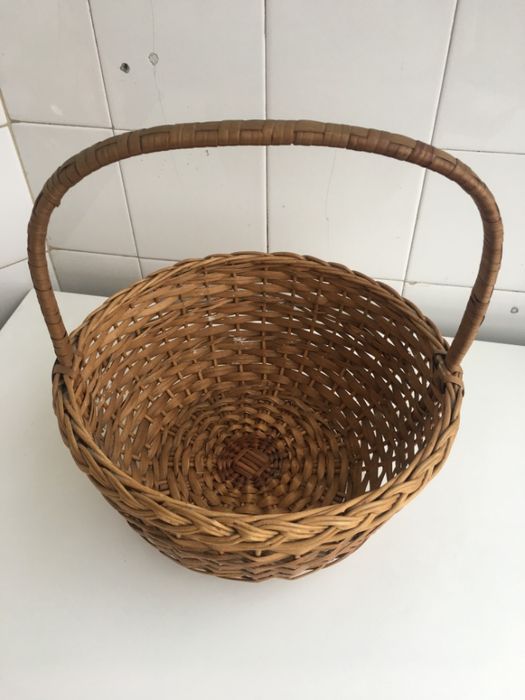Cesto de Verga de qualidade em excelente estado