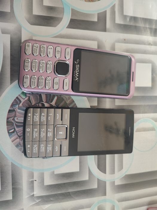Продам телефони по 250