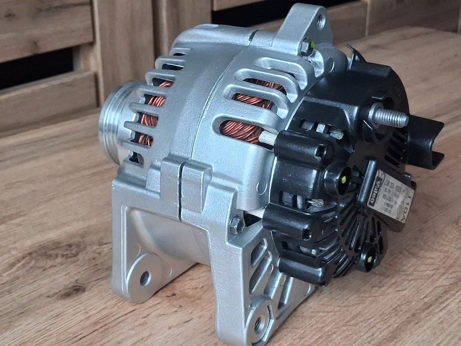 Alternator Valeo 110A Megane II 1.4 1.5 1.6 SCENIC 2  Dacia Duster HS
