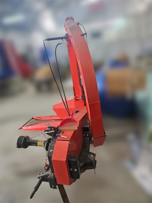 Ensiladora Kuhn MC90