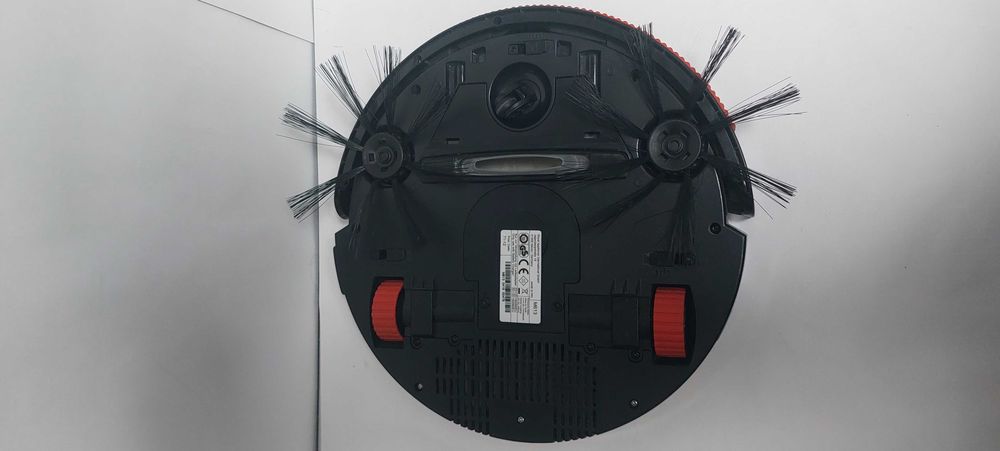 Робот пилосос Dirt Devil M613