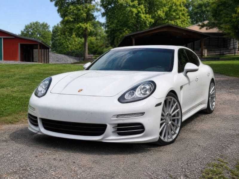 2015 Porsche Panamera