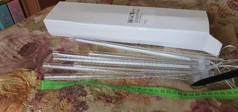 Гірлянда світлодіодна вулична Метеоритний дощ «Тануть Бурульки» 8 шт.