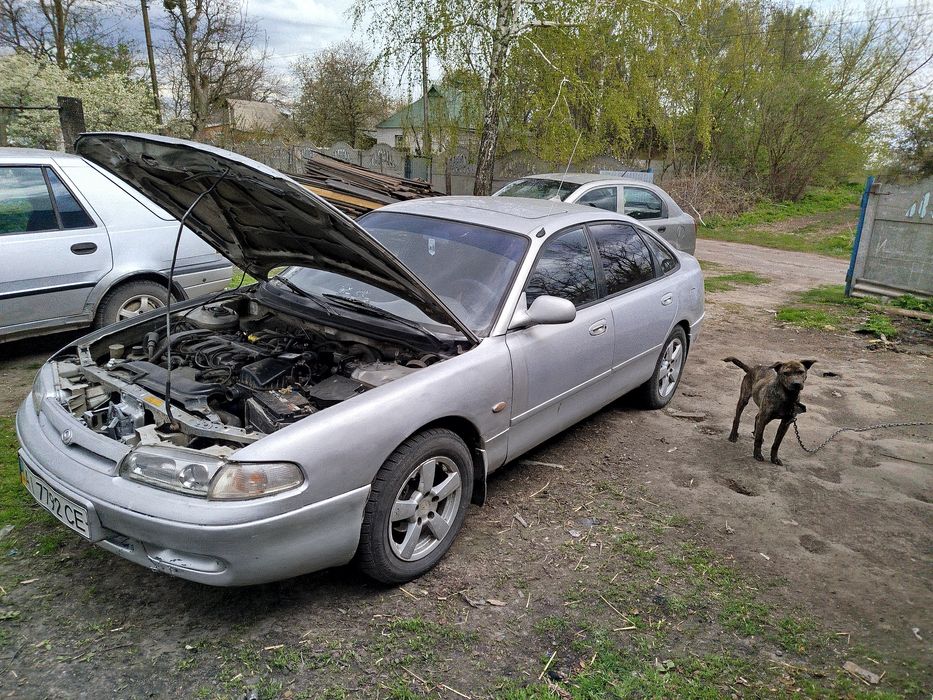 Автомобіль Мазда