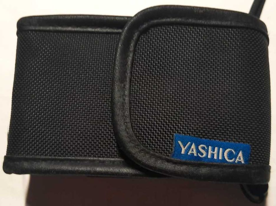 Цифрова камера Yashica EZ 5031. Японія.
