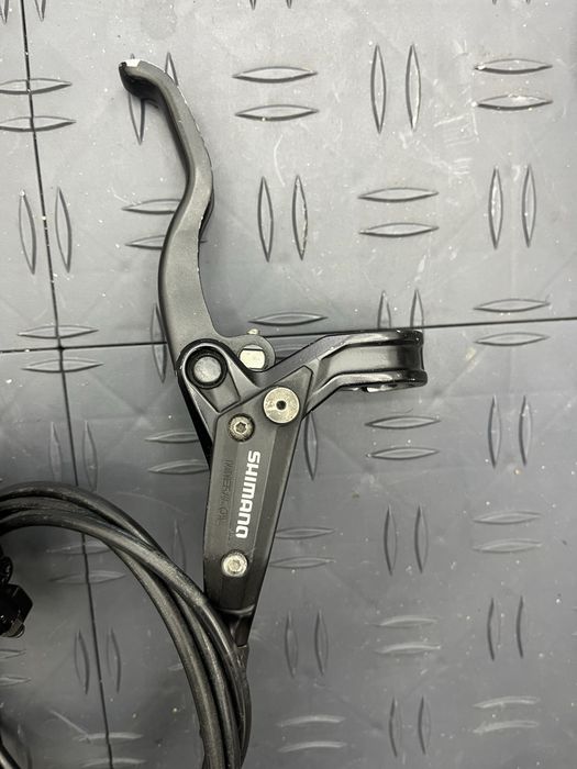 Travão traseiro shimano mt445