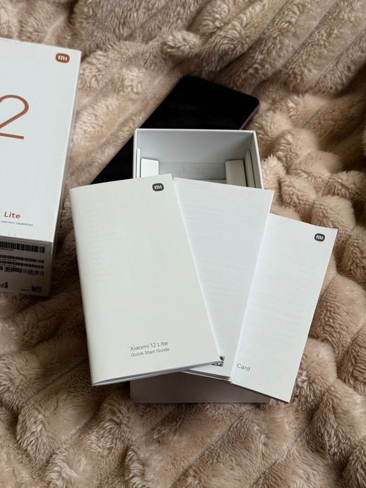 Чудовий телефон Xiaomi 12 Lite 6/128 в Хорошому стані