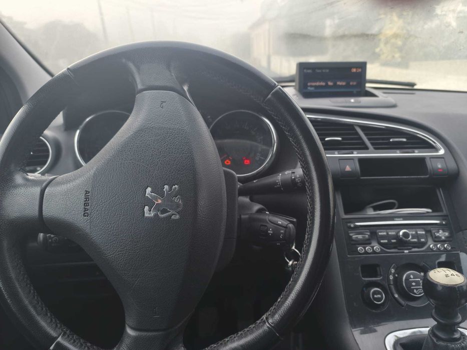 Peugeot 3008 1.6 HDI BUSINESS LIN