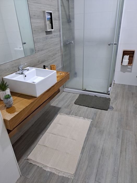Alugo apartamento