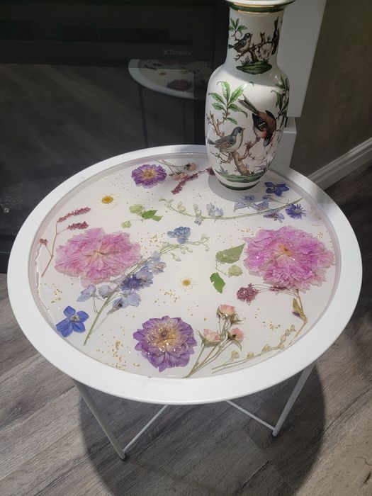 прикроватний столік