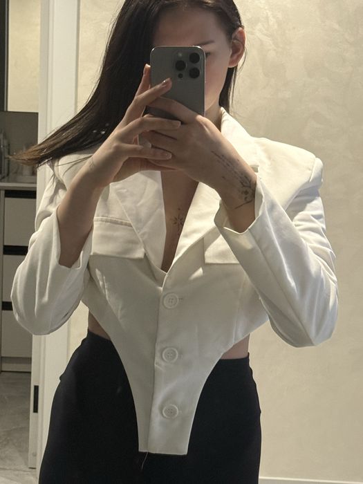 Піджак з плечима