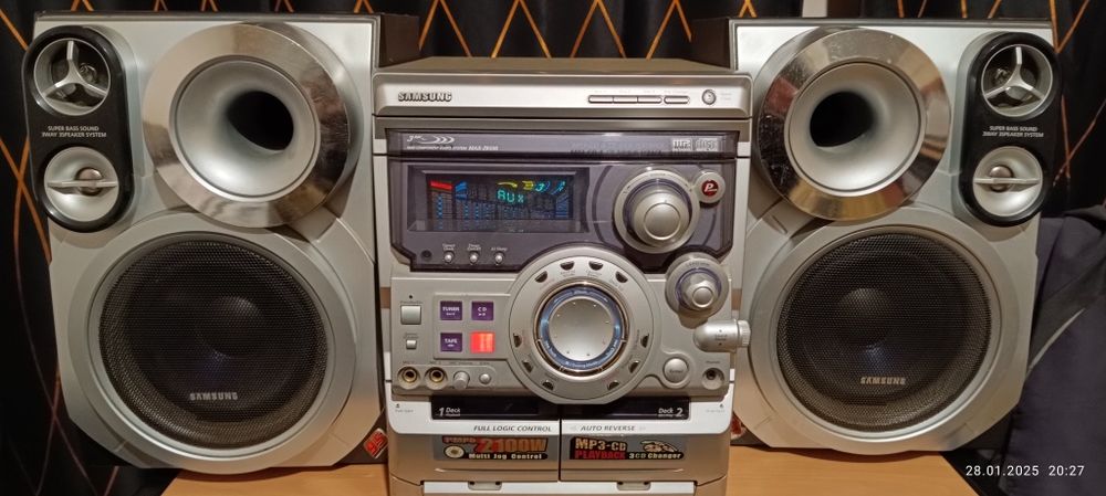 Мощный Музыкальный центр Samsung max-zb550
Самовывоз.
По