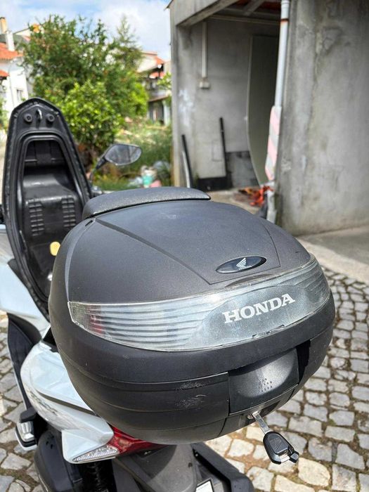 Honda PCX 125 (2016)