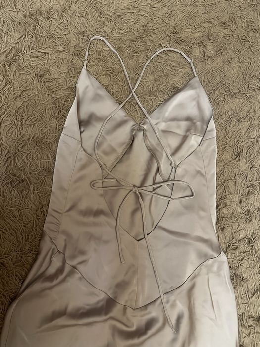 Жіноча  сукня, шовкова , розмір М, міді