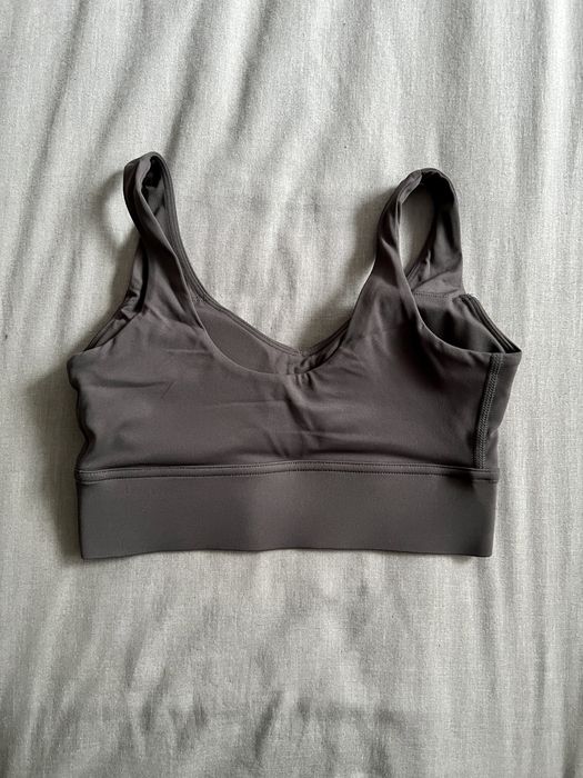 Top desportivo cinza escuro - NOVO