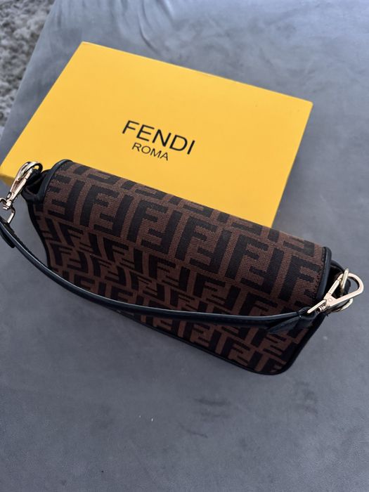 Mala Fendi (nova )