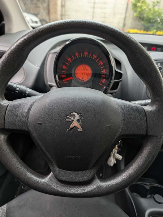 Peugeot 108 em excelente estado — photo 5