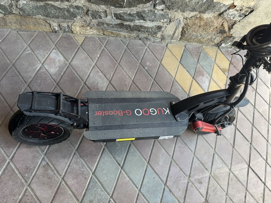 Продам отличный электросамокат kugoo j booster