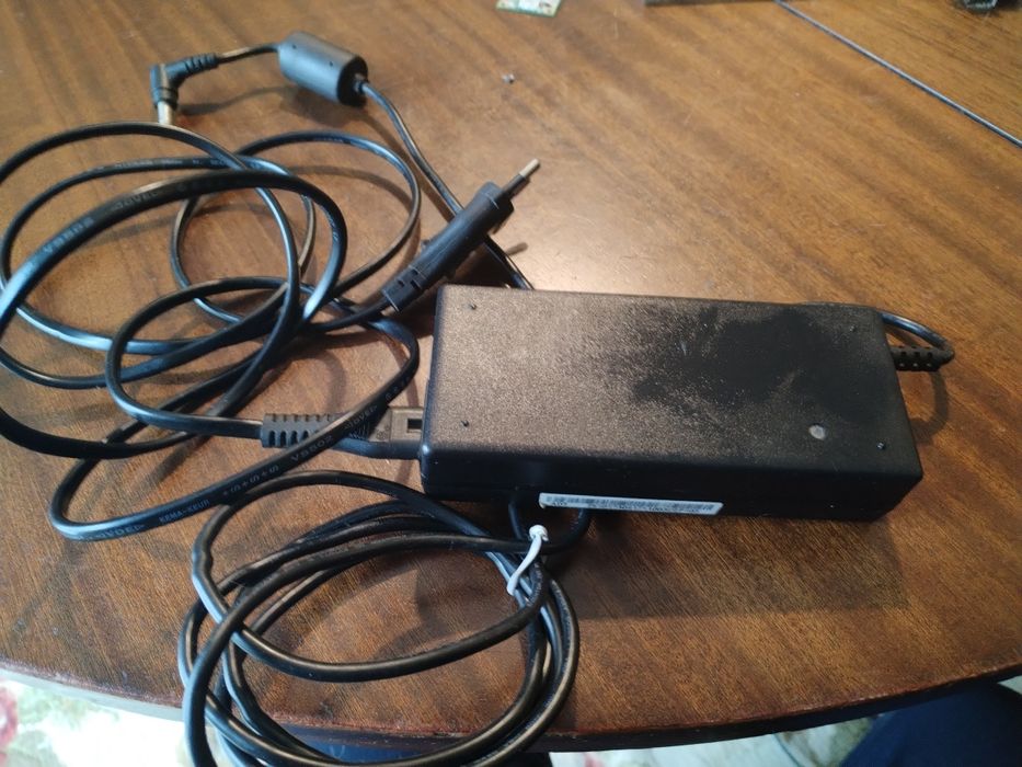 Adaptador de energia CA/CC original Fujitsu ADP-90SB AD (20V 4,5A)