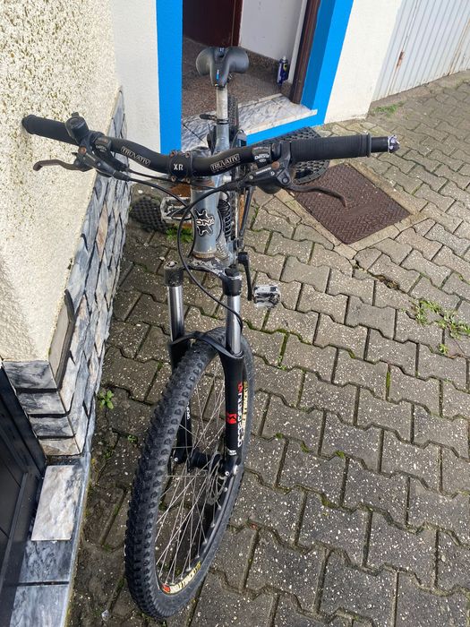 Mountain bike semi nova