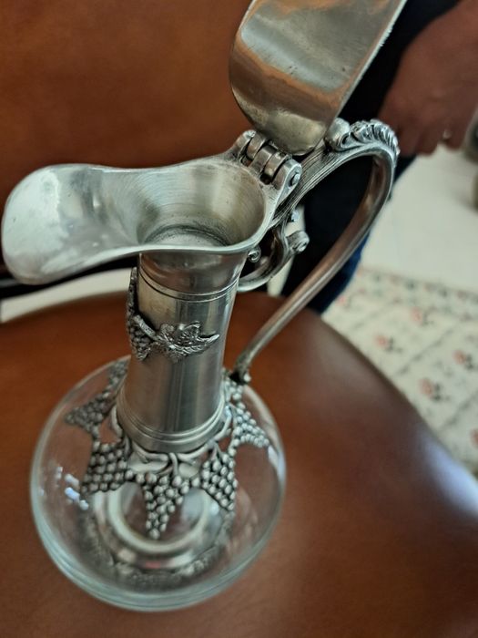 Jarro de vinho tinto ou branco