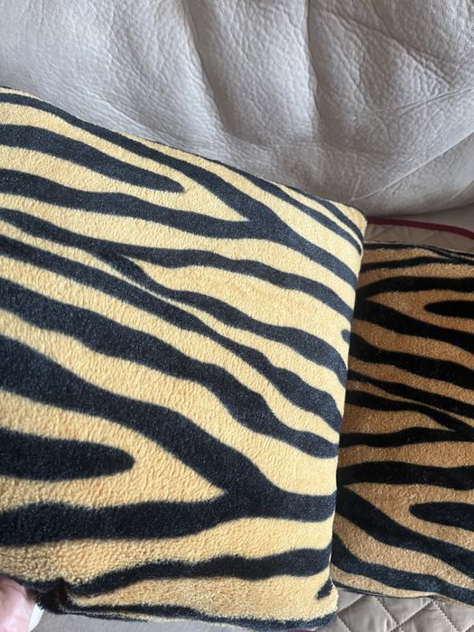 2 Almofadas e capas laváveis zebra com fecho eclair