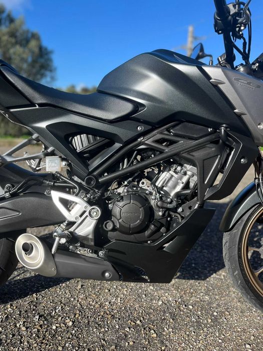 Honda CB125R em perfeito estado!