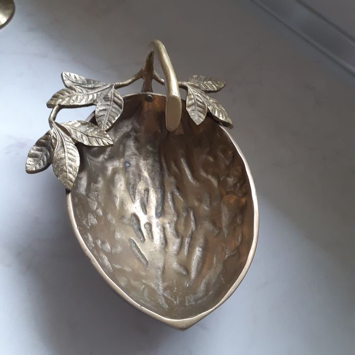 Salaterki orzech z mosiadzu