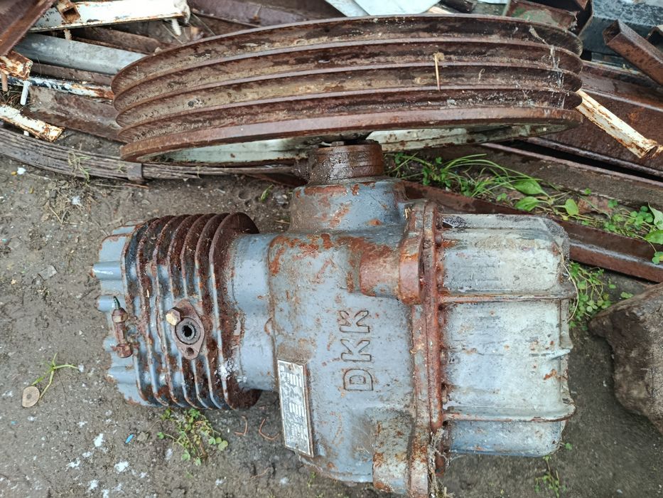 Компресор вага 100 кг