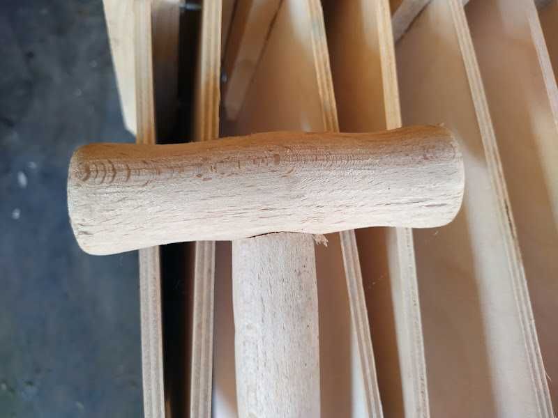 Łopata do śniegu ze sklejki wodoodpornej