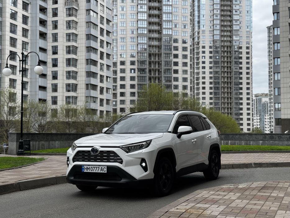 Toyota Rav4 2022 року випуску